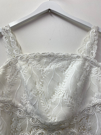 BNWT Three Floor Cream Lace Dress Size 12
