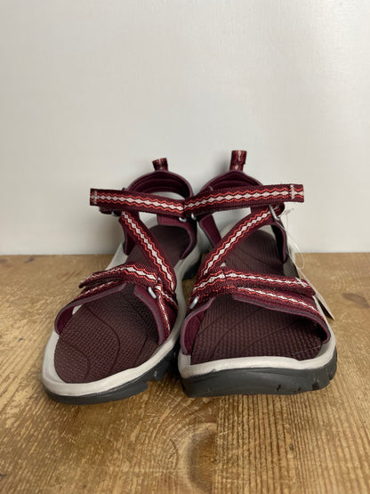 BNWT Decathlon Red Quechua Sandals Size 8