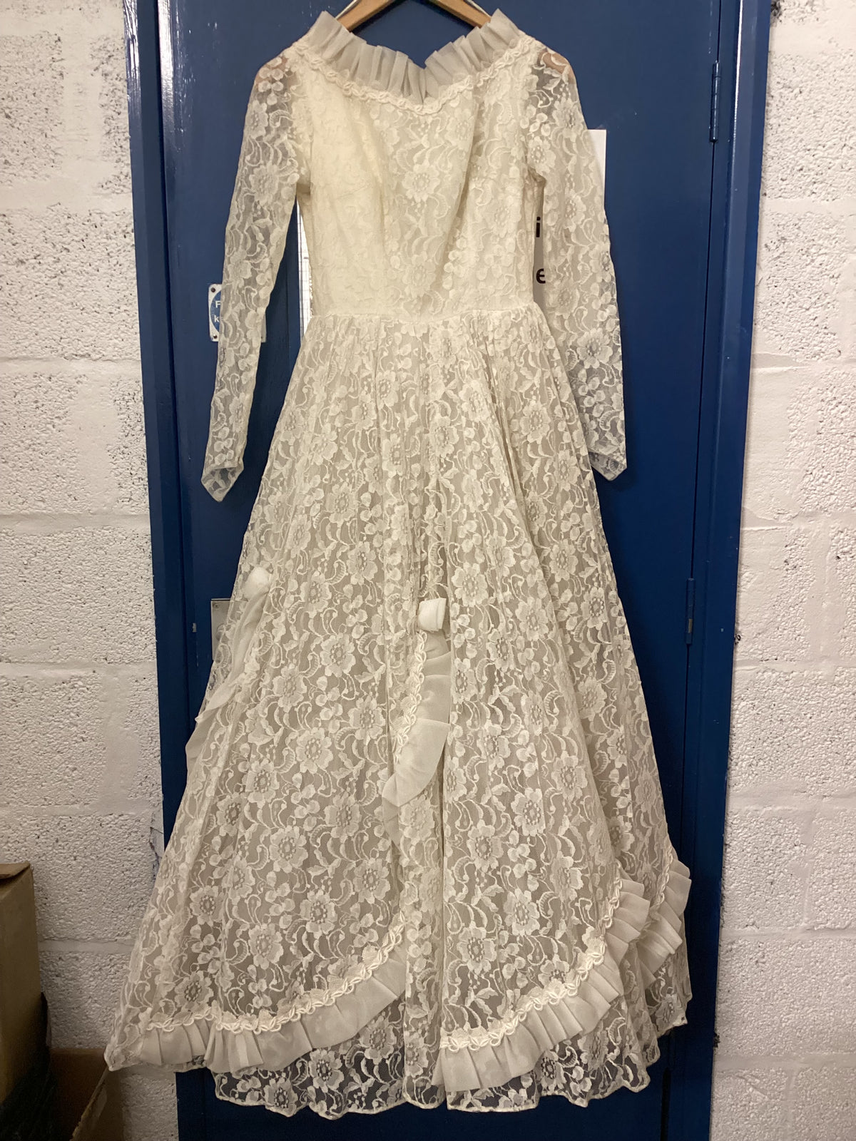 Vintage wedding dress