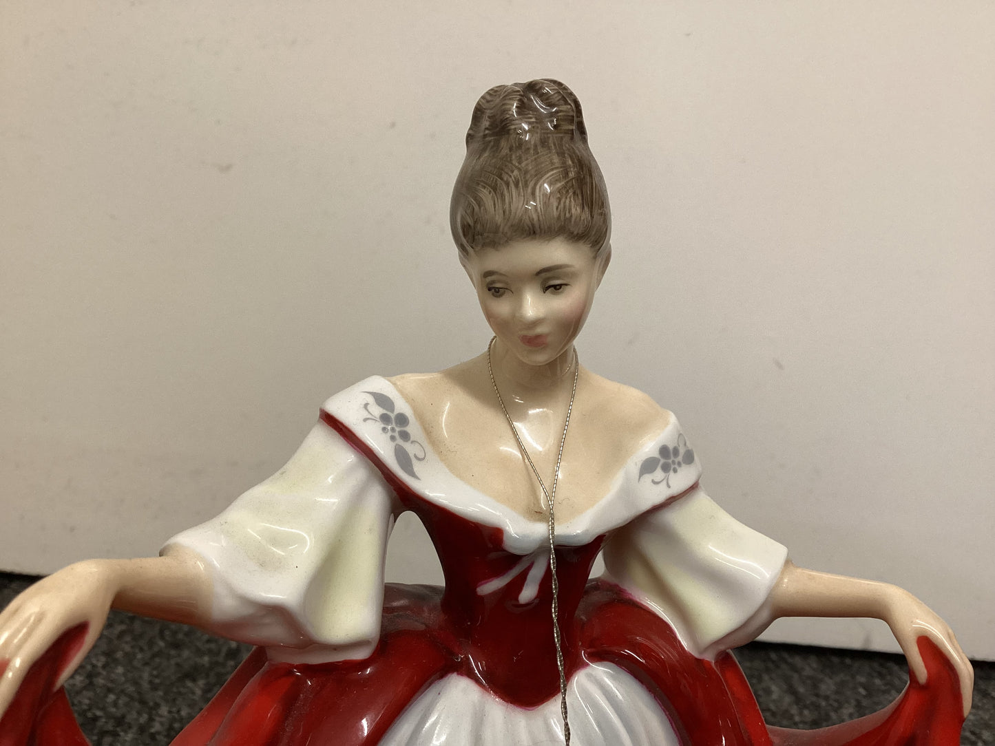 Royal Doulton, Sara, HN 2265, With Tag, Porcelain Collectable