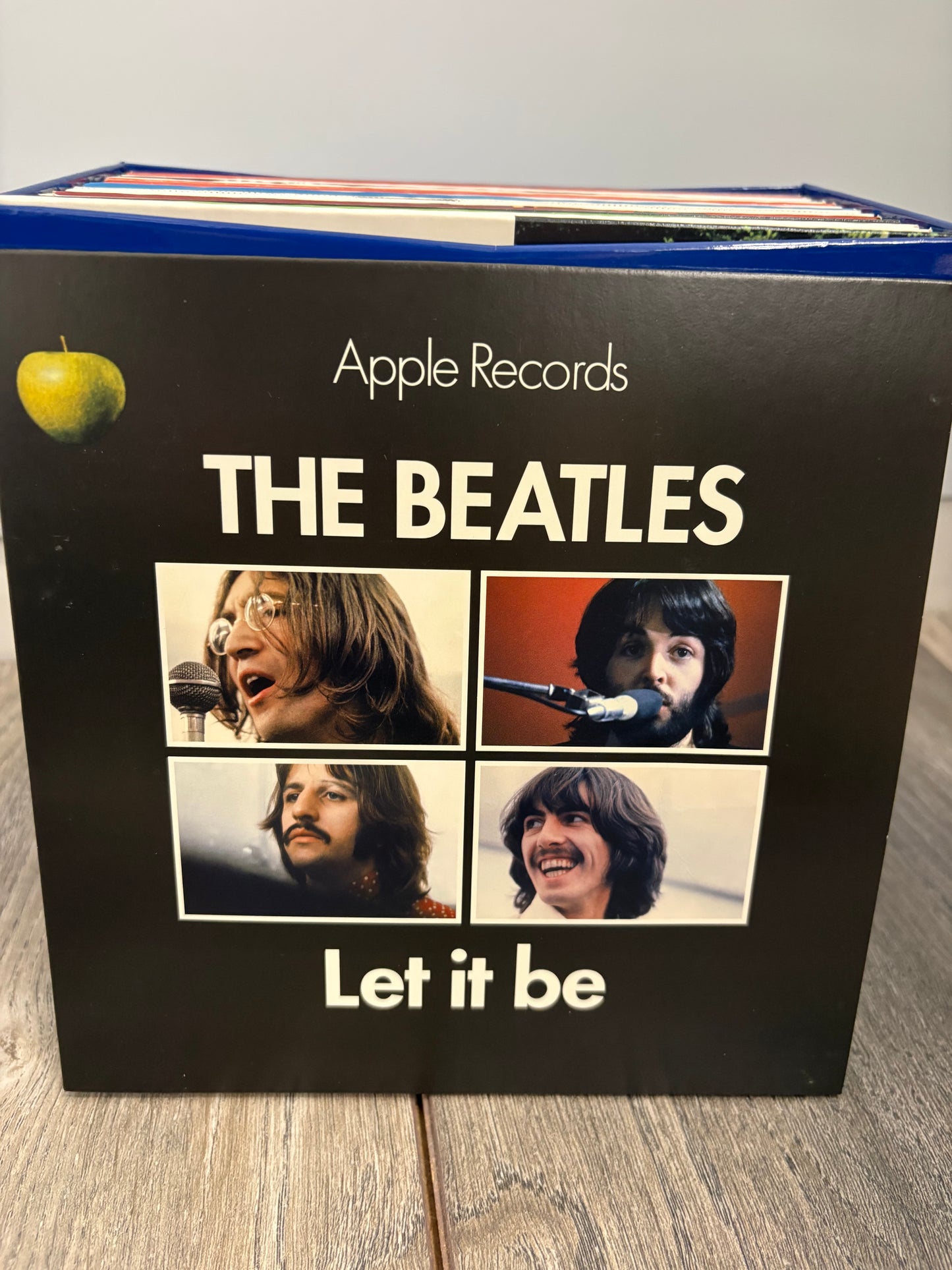 The Beatles: The Singles Collection