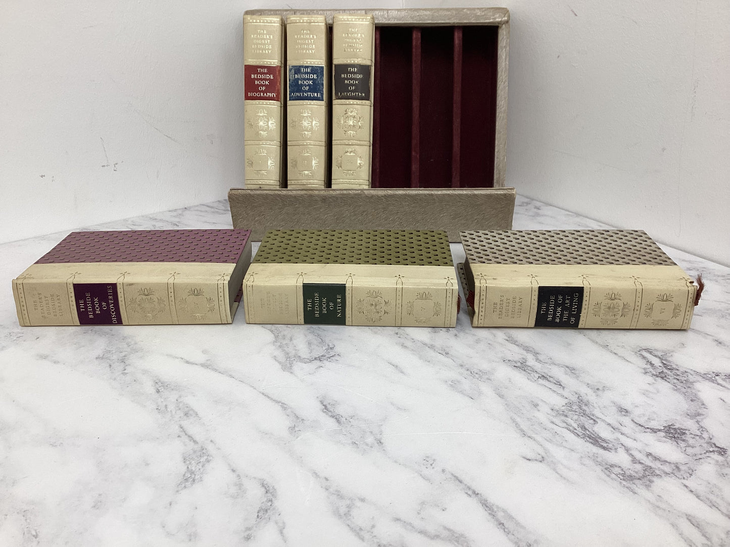 The Reader's Digest Bedside Library - 6 Volumes in Original Display Case (Vintage, Hard back)