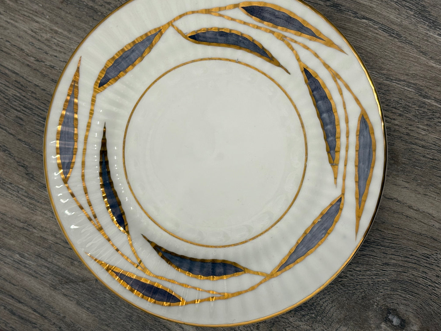 Vintage Royal Tara Fine Bone China Irish Porcelain 21-Piece Teaset