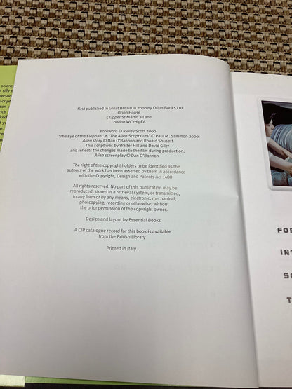 Alien: The Illustrated Screenplay by Ridley Scott, Dan O'Bannon & Ronald Shusett (2000)