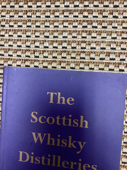 The Scottish Whisky Distilleries: For the Whisky Enthusiast by Misake Udo (2005)