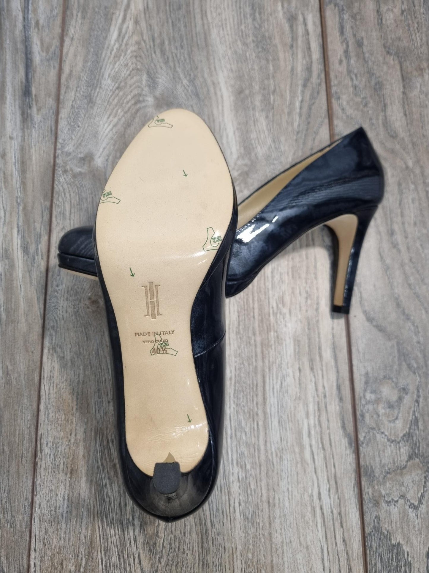 BNIB Hobbs London Julietta Patent Petrol Dark Blue Court Shoes Size 7.5