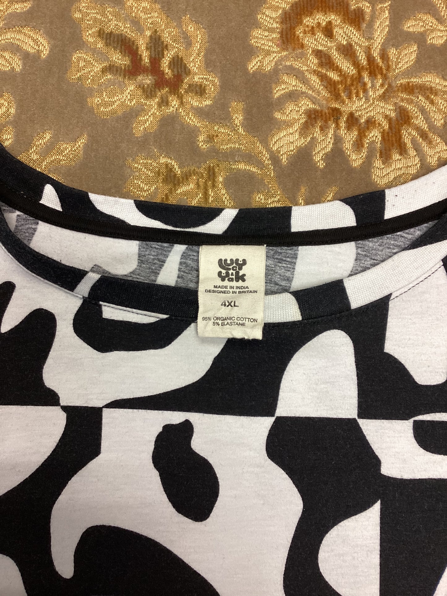 Lucy & Yak Black & White Pyjama Set Size 4XL