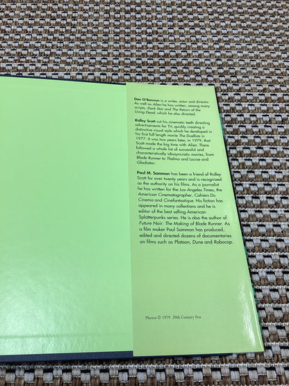 Alien: The Illustrated Screenplay by Ridley Scott, Dan O'Bannon & Ronald Shusett (2000)