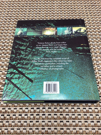 Alien: The Illustrated Screenplay by Ridley Scott, Dan O'Bannon & Ronald Shusett (2000)