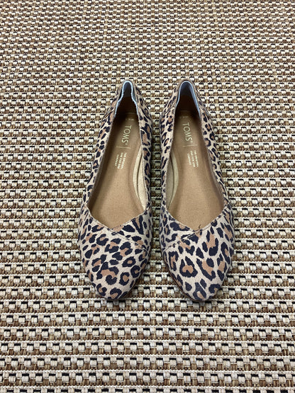 TOMS 'Julie' Tan Leopard Print Ballet Flats Size 4.5