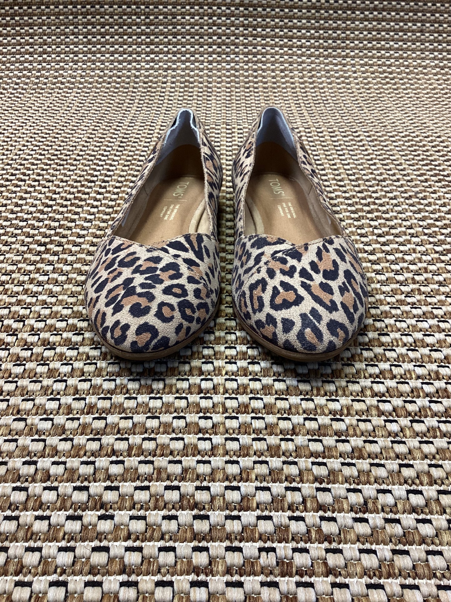 TOMS 'Julie' Tan Leopard Print Ballet Flats Size 4.5