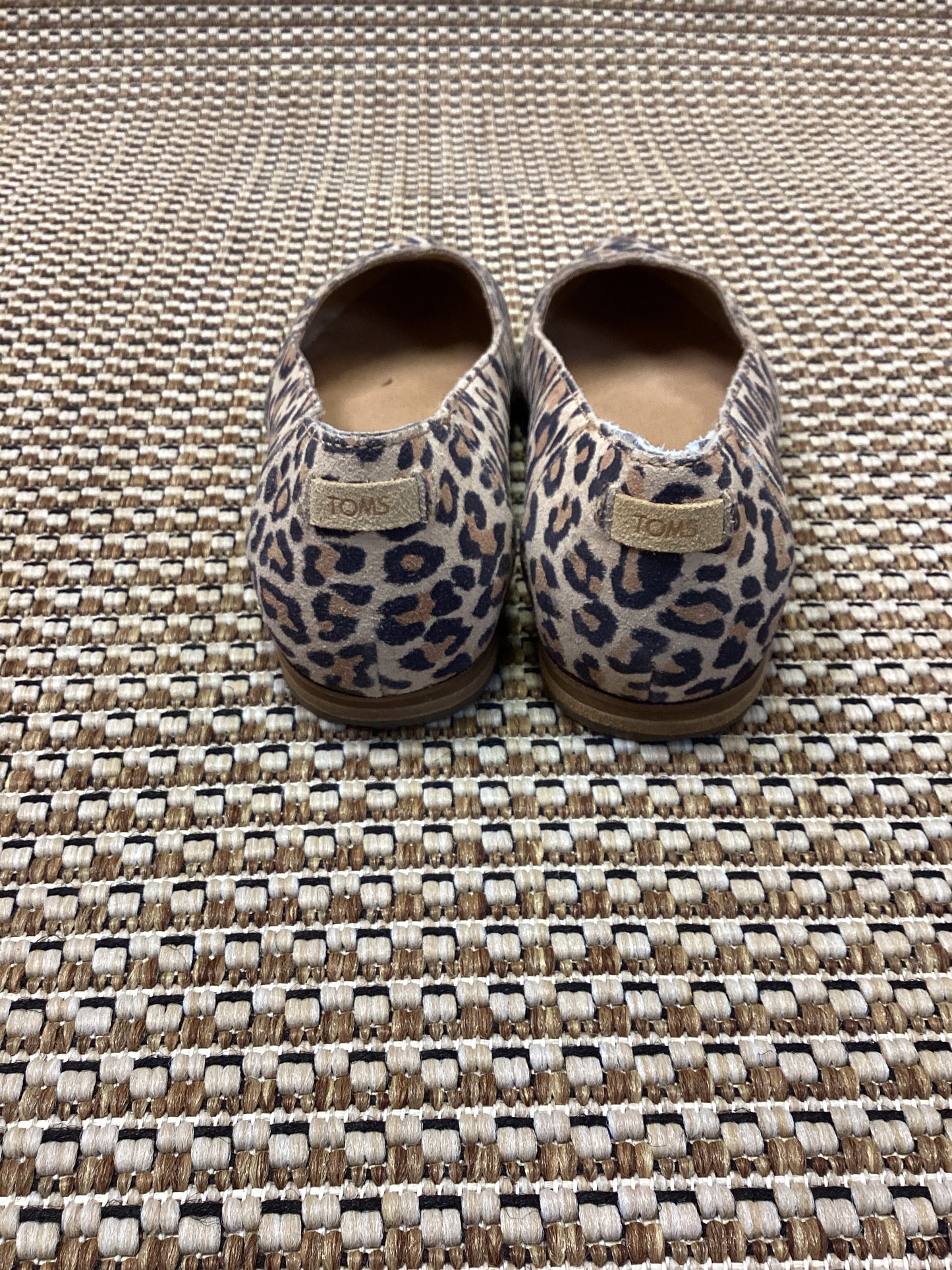 TOMS 'Julie' Tan Leopard Print Ballet Flats Size 4.5