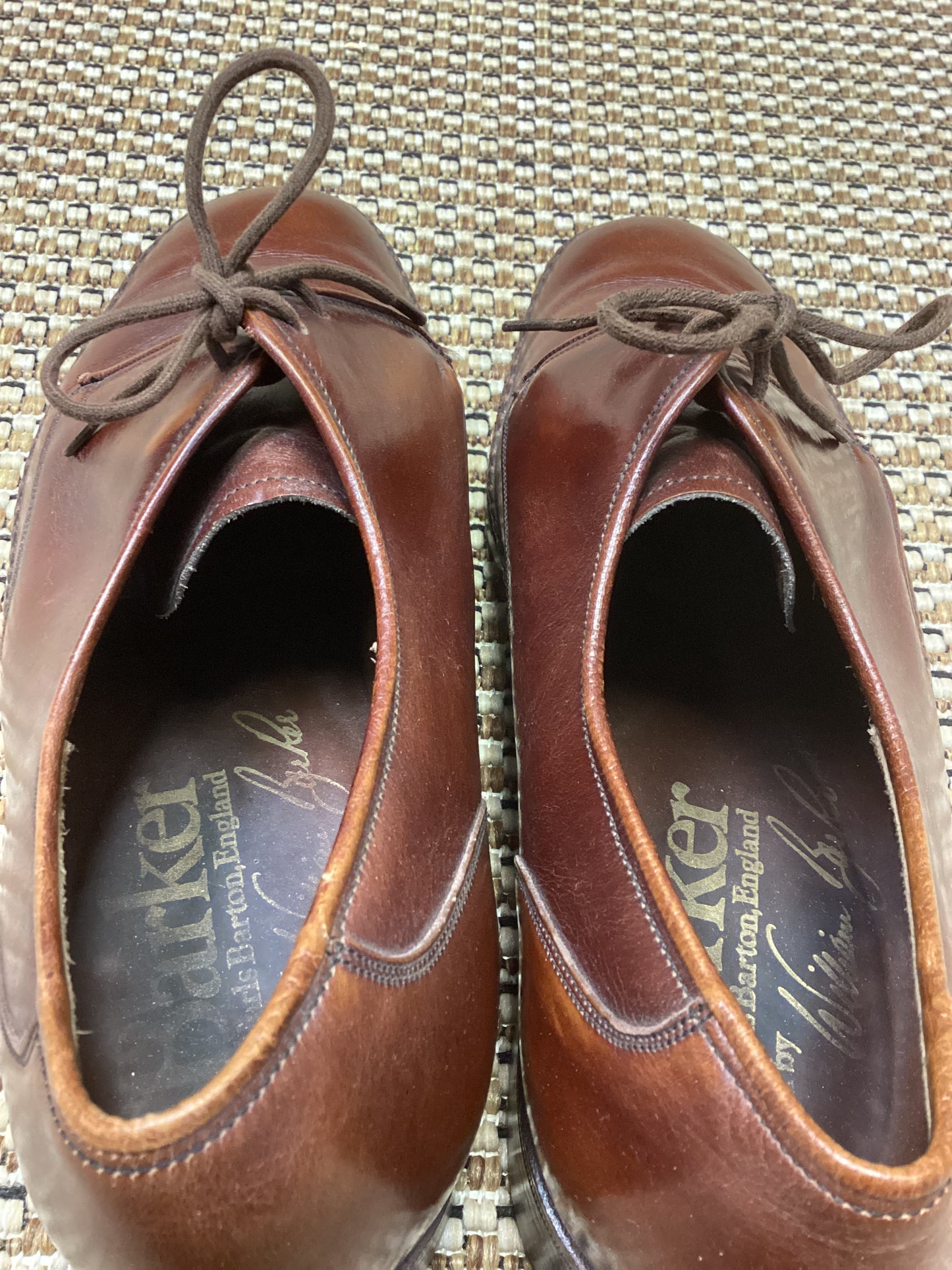 Vintage Barker of Earls Barton Brown Leather Oxfords Size 7
