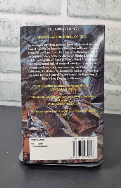 The Great Hunt - Book Two of The Wheel of Time by Robert Jordan Softback