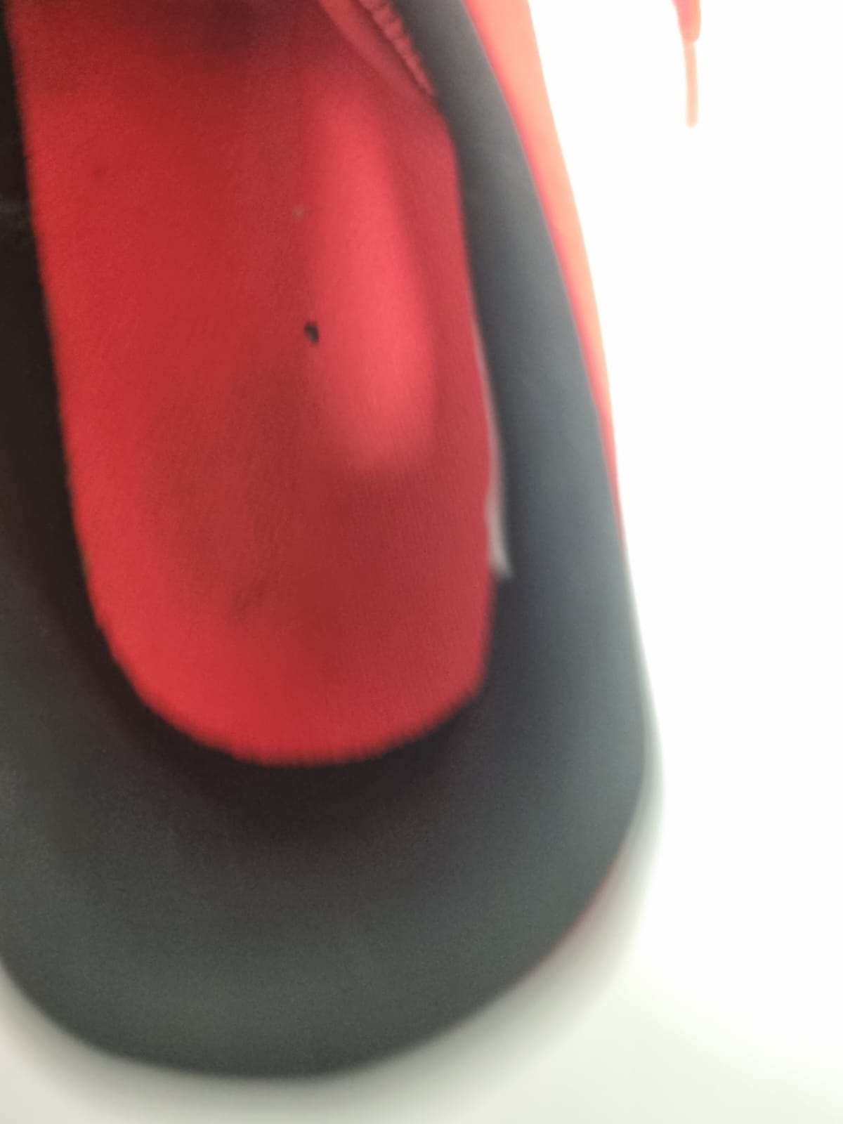 Nike Football Trainers Uk Size 8 Black/Red