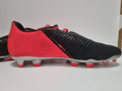 Nike Football Trainers Uk Size 8 Black/Red