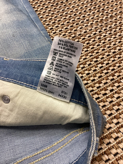 Denizen from Levi's Lightwash Blue Jeans Size M