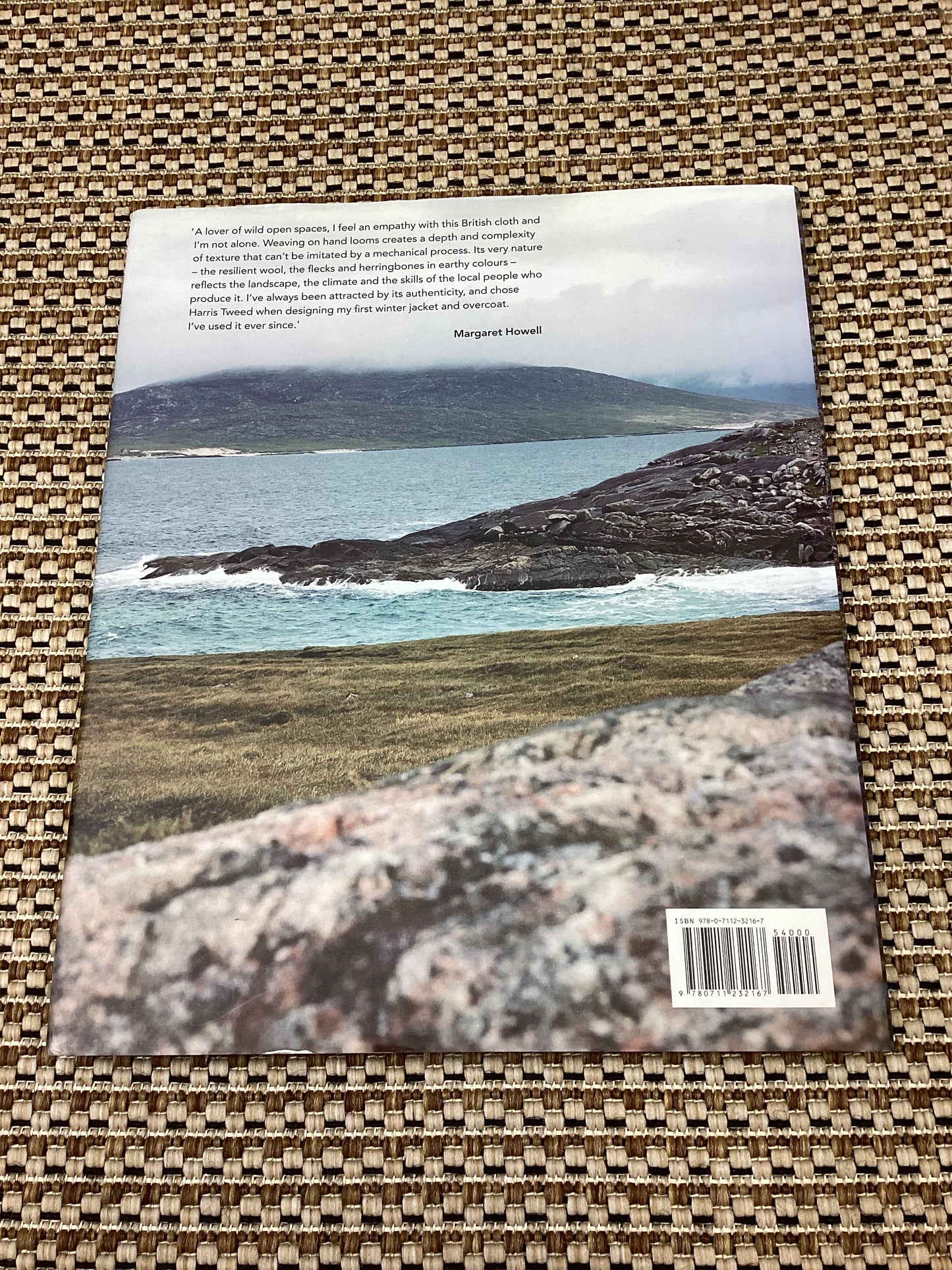 Harris Tweed: From Land to Street by Lara Platman (2011)