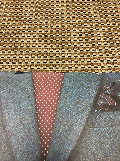 Harris Tweed: From Land to Street by Lara Platman (2011)