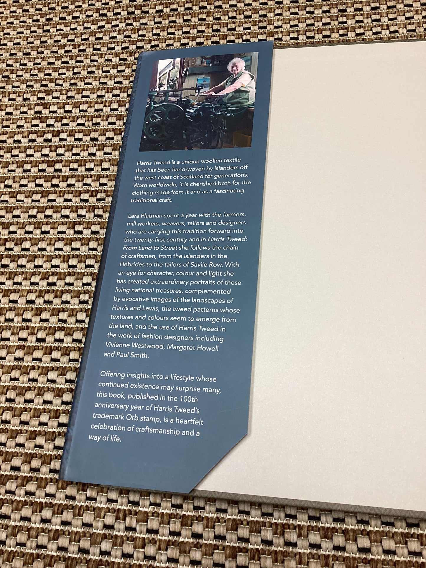 Harris Tweed: From Land to Street by Lara Platman (2011)