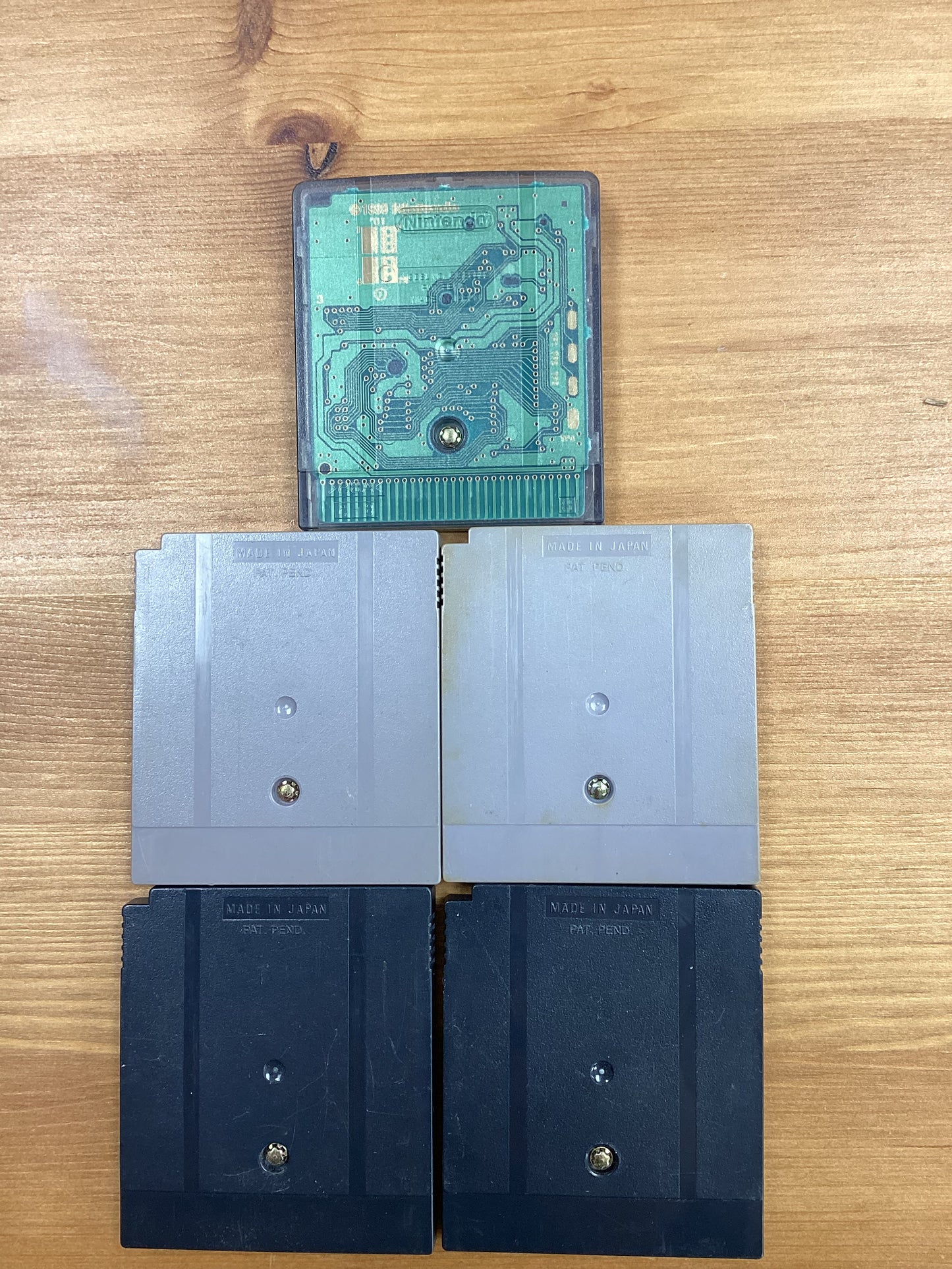 Bundle Of 5 Nintendo Gameboy Cartridges Jurassic Park Tomb Raider