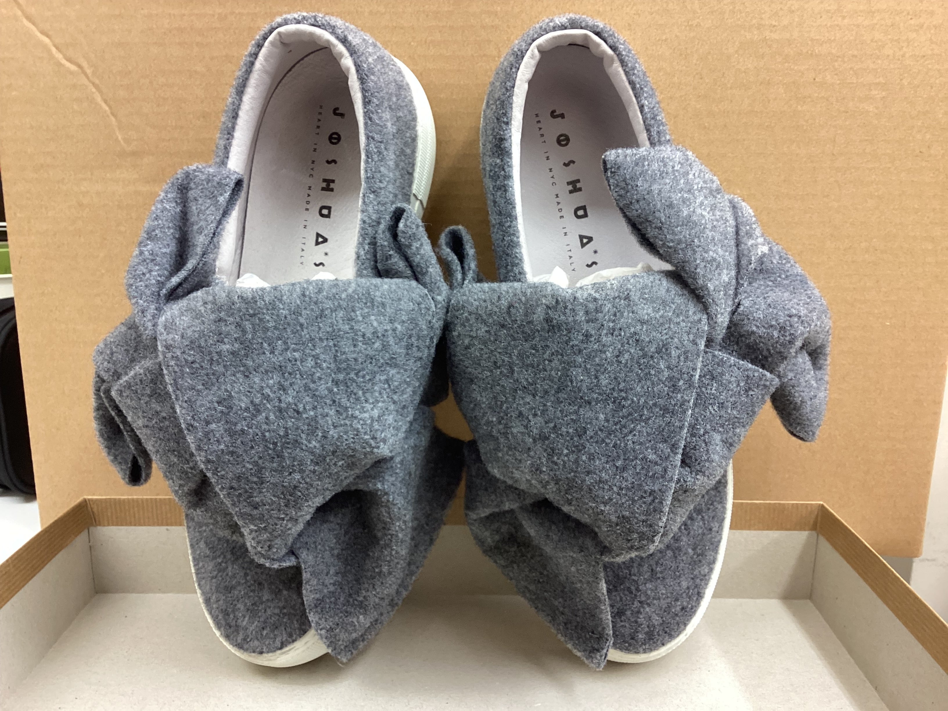 Grey trainers 2024 size 5