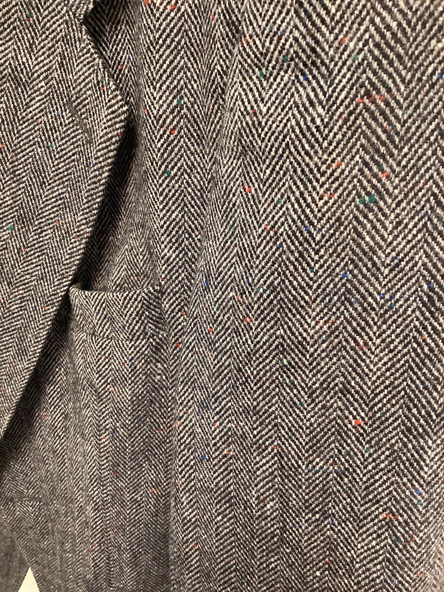 Men’s Donegal Tweed Jacket, Grey with Red Flakes - Size 40