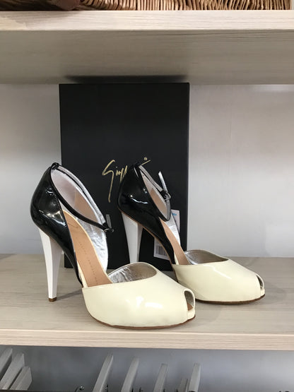 Giuseppe Zanotti Black White and Cream High Heel Platform Sandal Size 38 / UK 5