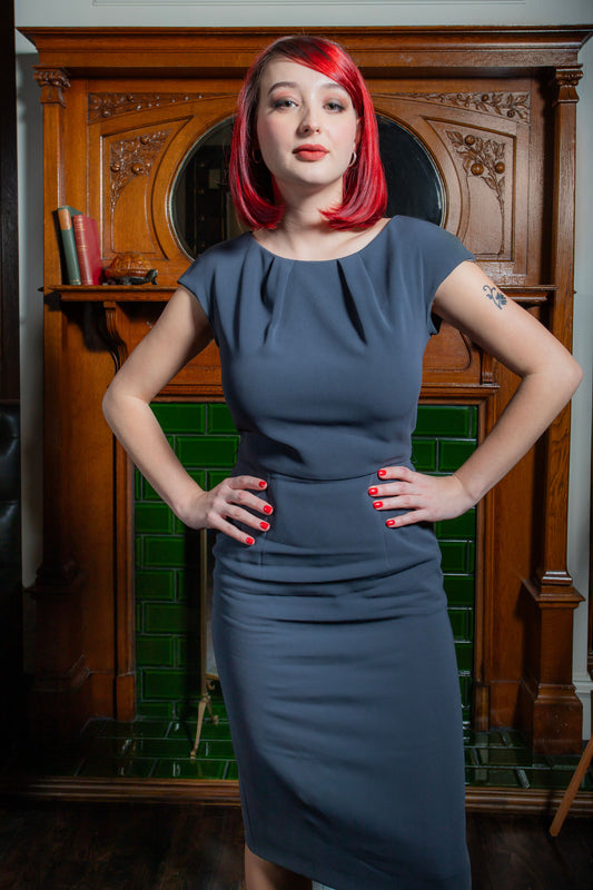 Women’s Max Mara Grey Midi Dress in size 8