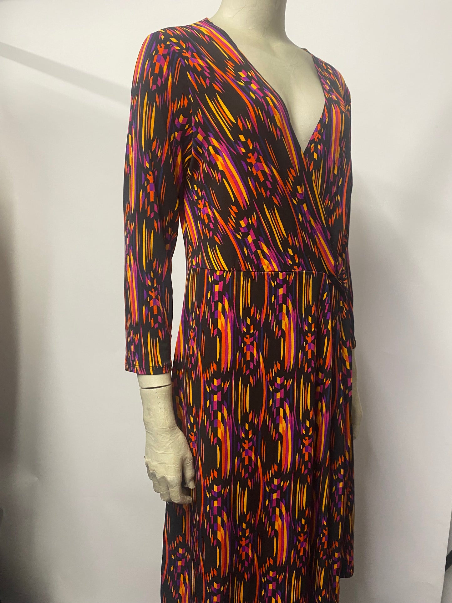 Adrienne Vittadini Orange and Purple Mix Pattern Dress Medium