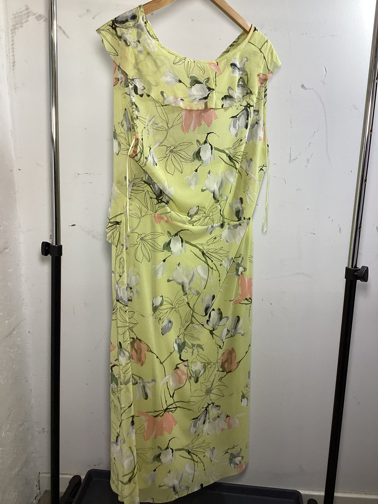 BNWT M&S Pale Yellow Floral Frilly Dress Size 18