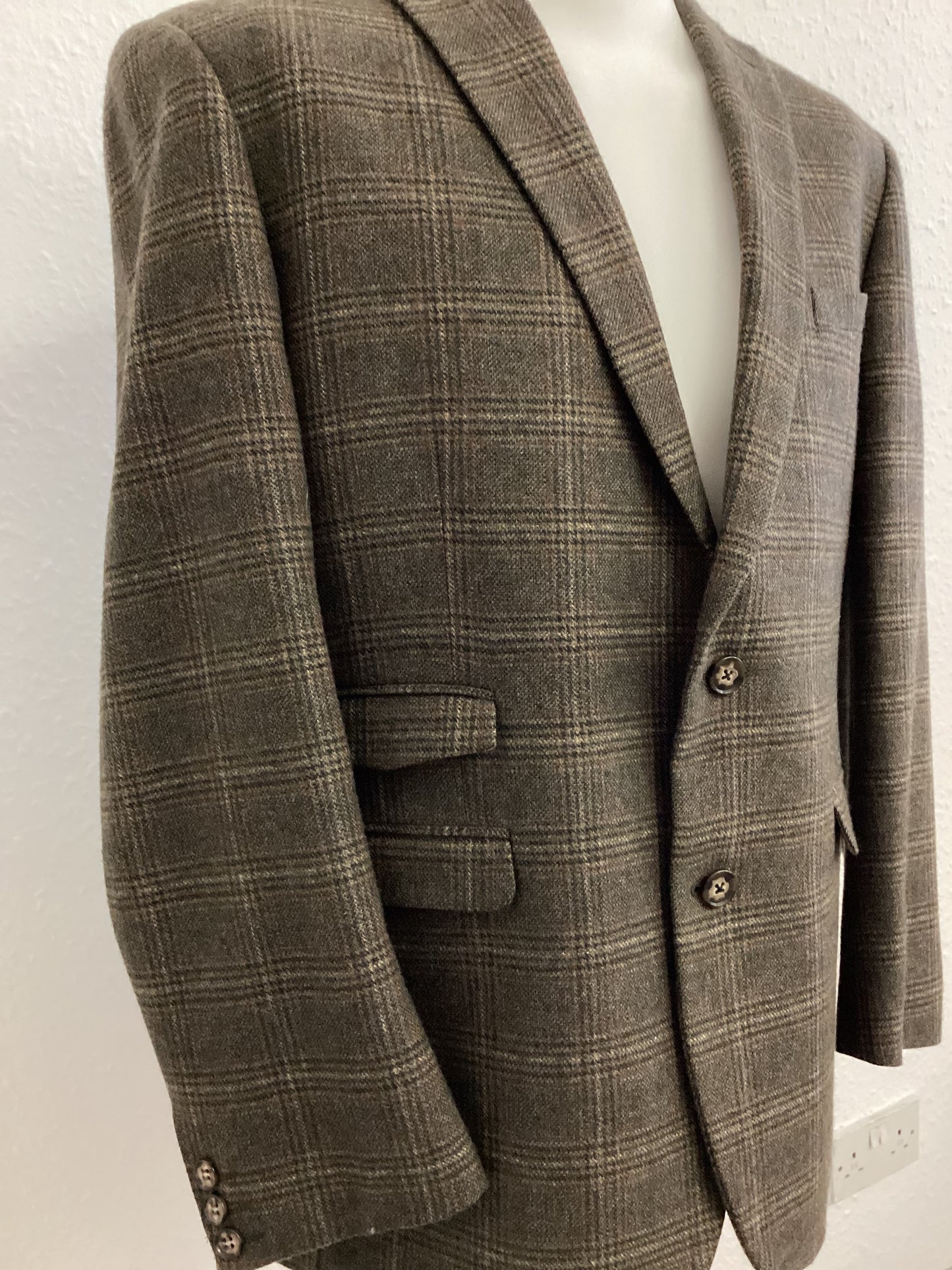 Fellini Tailored Jacket Brown with Black and Beige checks, 42 inch chest, 24 inch sleeve