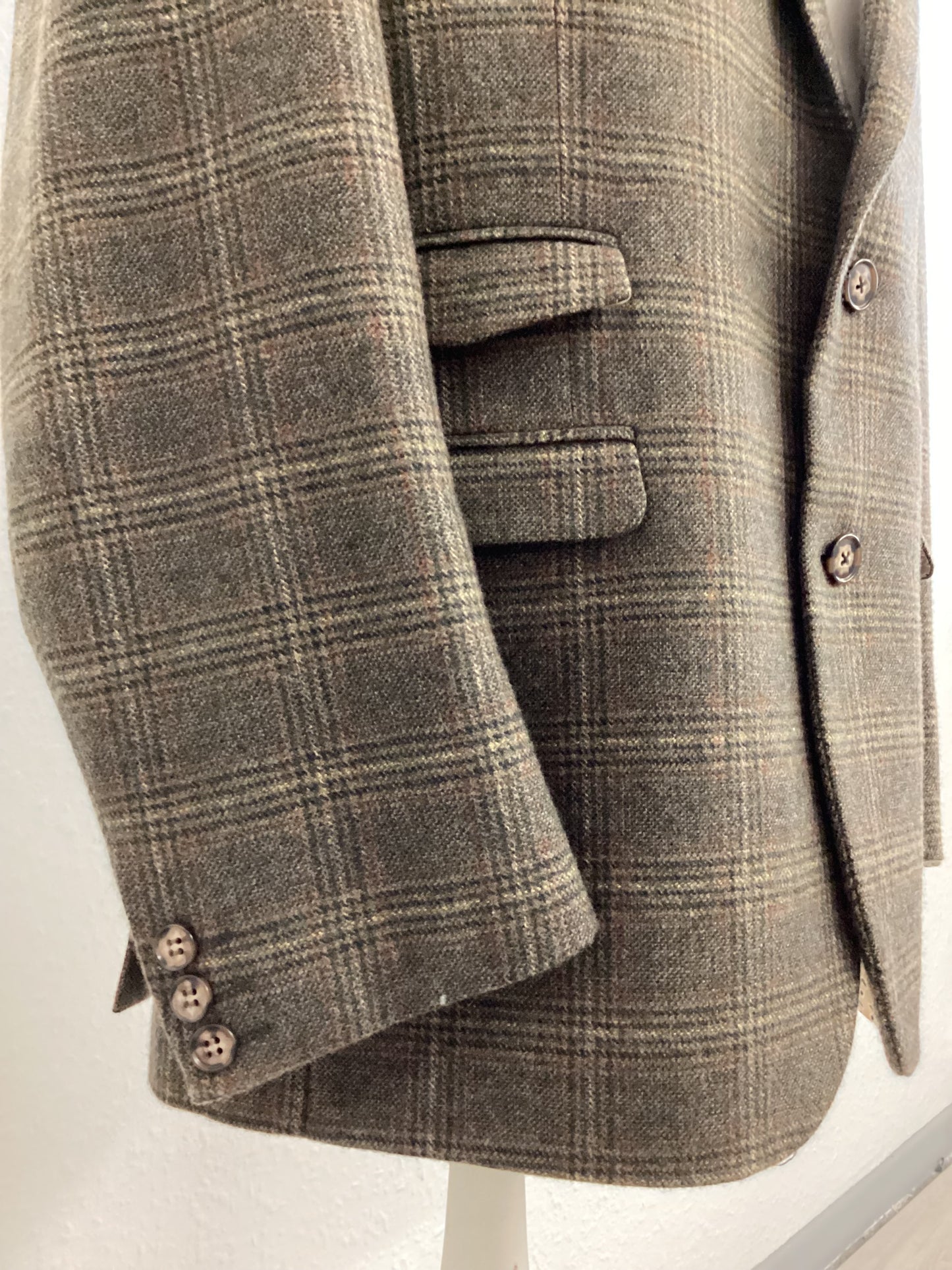 Fellini Tailored Jacket Brown with Black and Beige checks, 42 inch chest, 24 inch sleeve