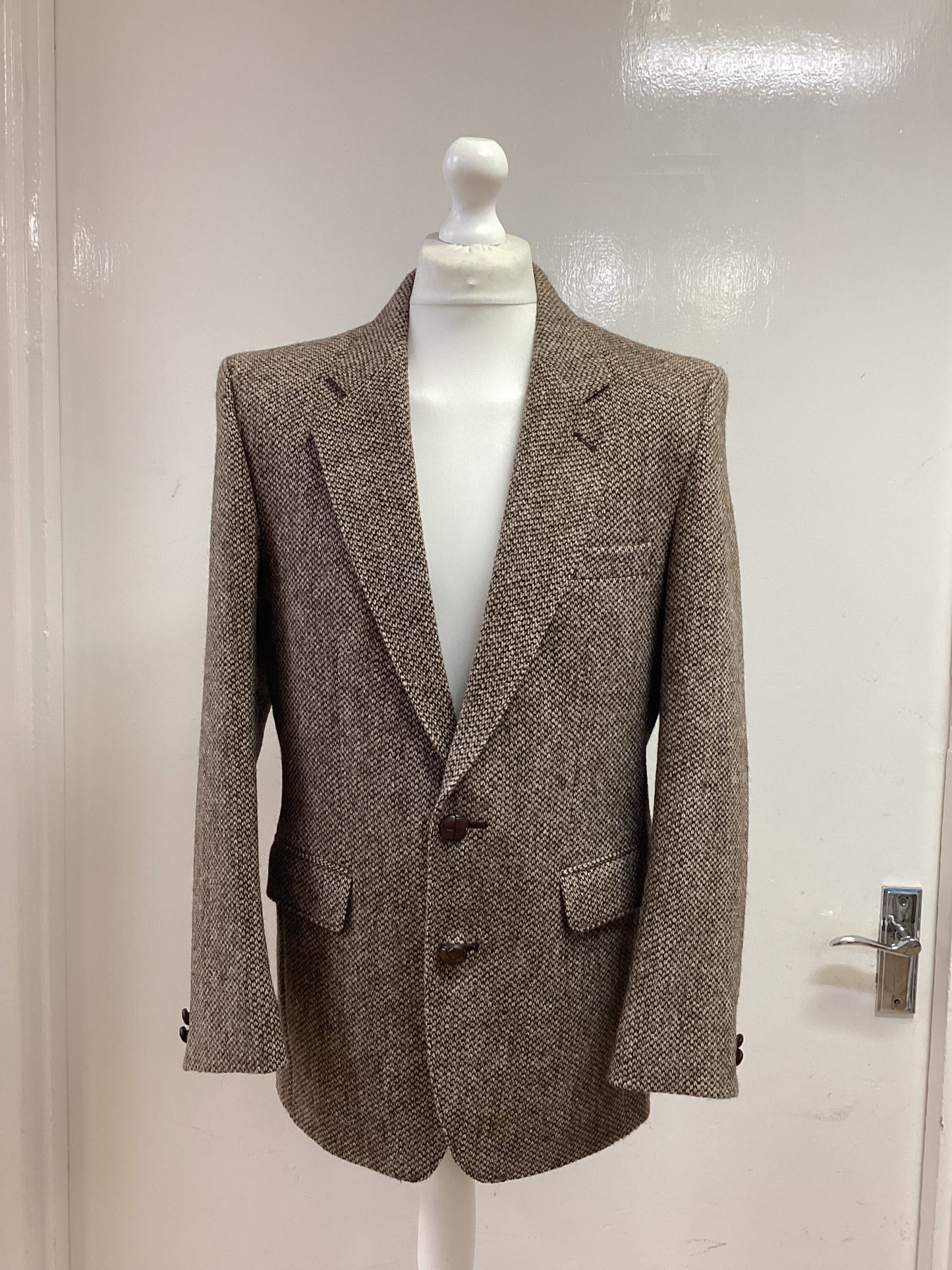 Harris Tweed Pitlochry Homespun Brown and Beige Design Jacket, With Leather Buttons, 40” Chest
