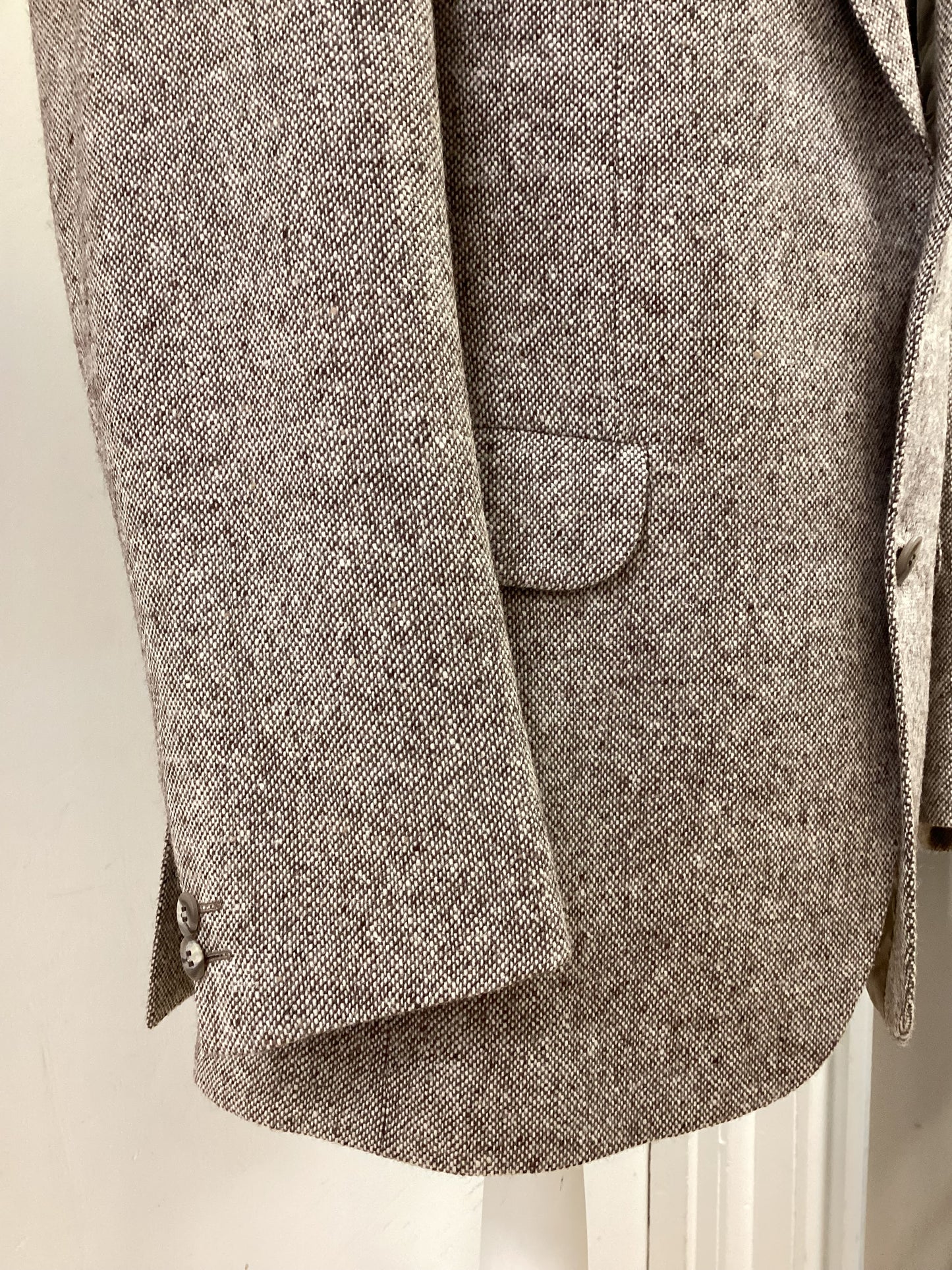 Donegal Tweed Magee Handwoven, Beige with Brown Flecks Lightweight Jacket, 42” Chest