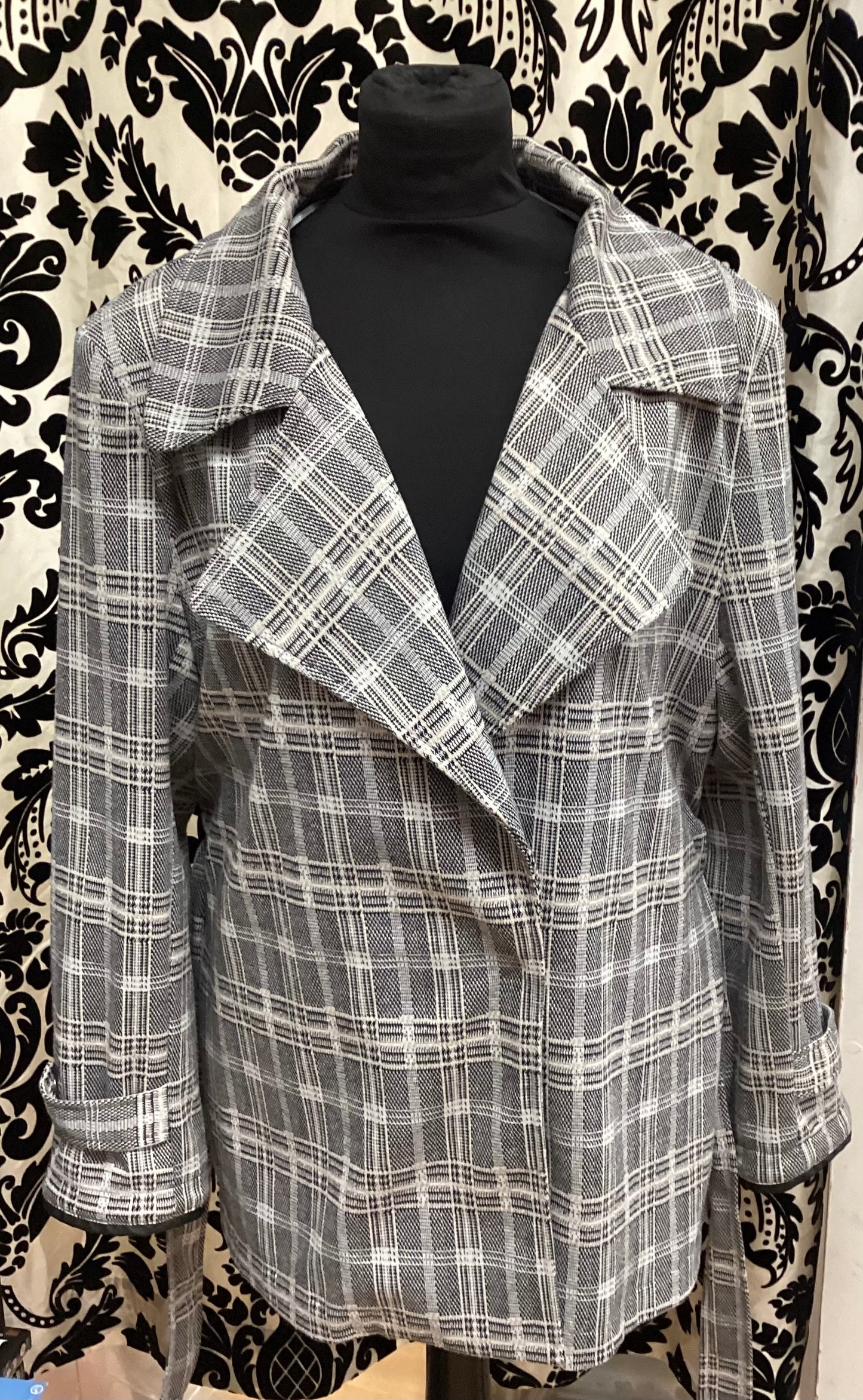 Size 16 Klass Grey Checkered Lightweight Jacket with Belt