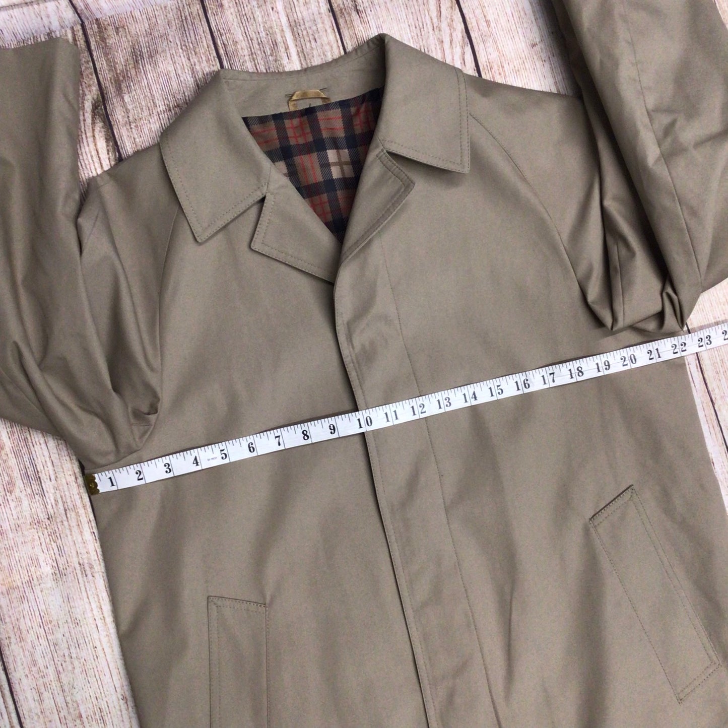 Yaffy Scotland Beige Shower Resistant Trench Coat Size Ch44" (approx.)