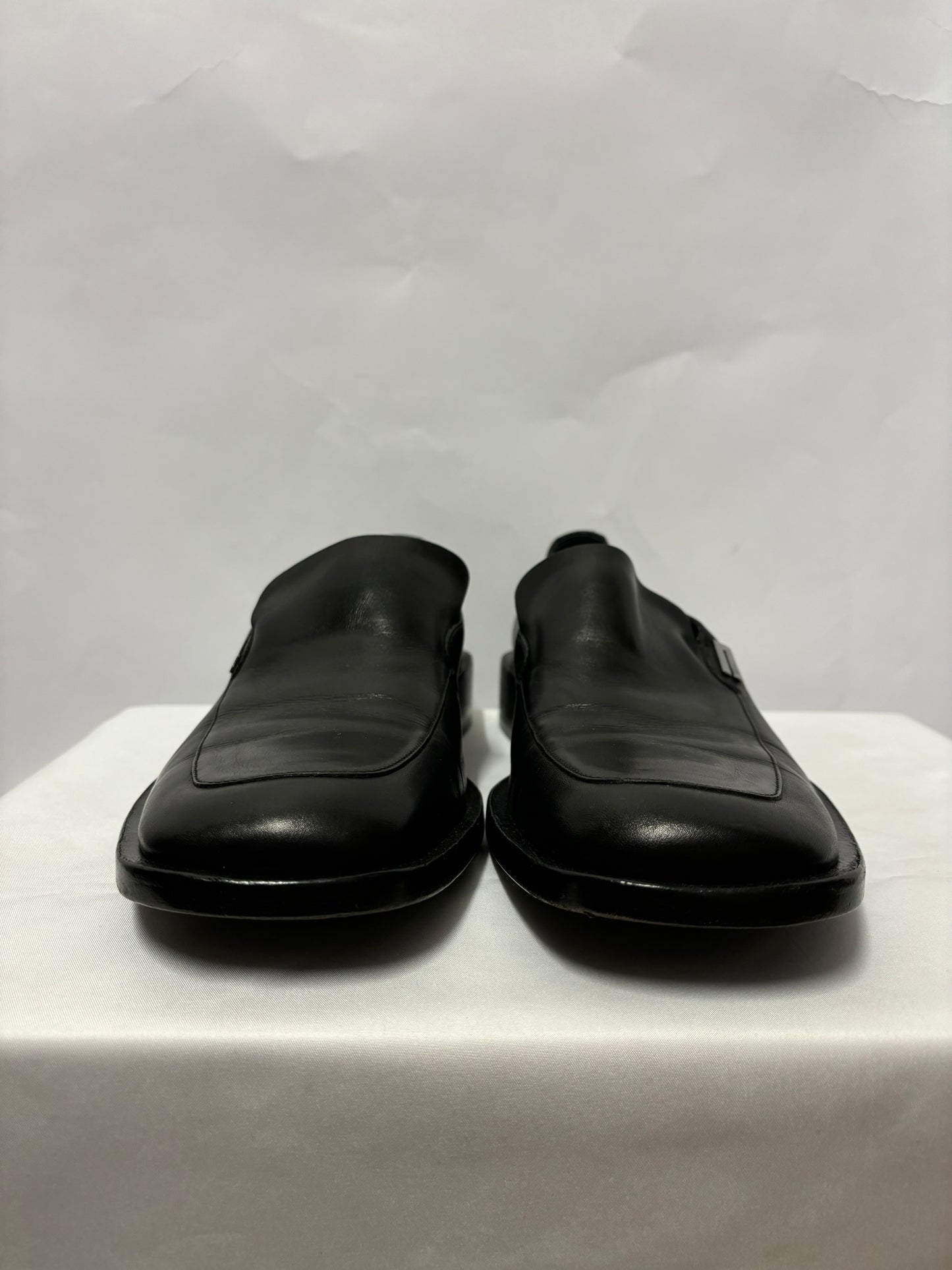 Gucci Black Leather Loafers 7 E