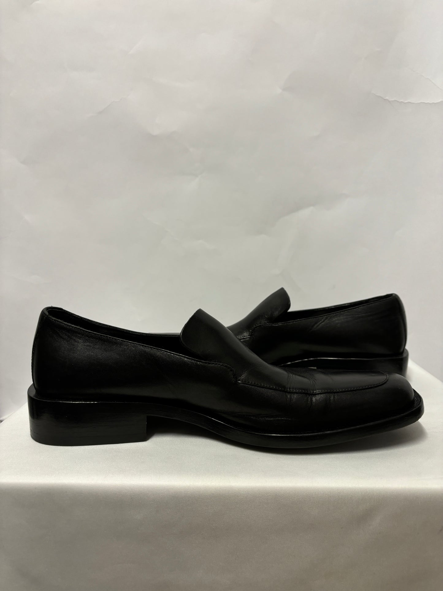 Gucci Black Leather Loafers 7 E