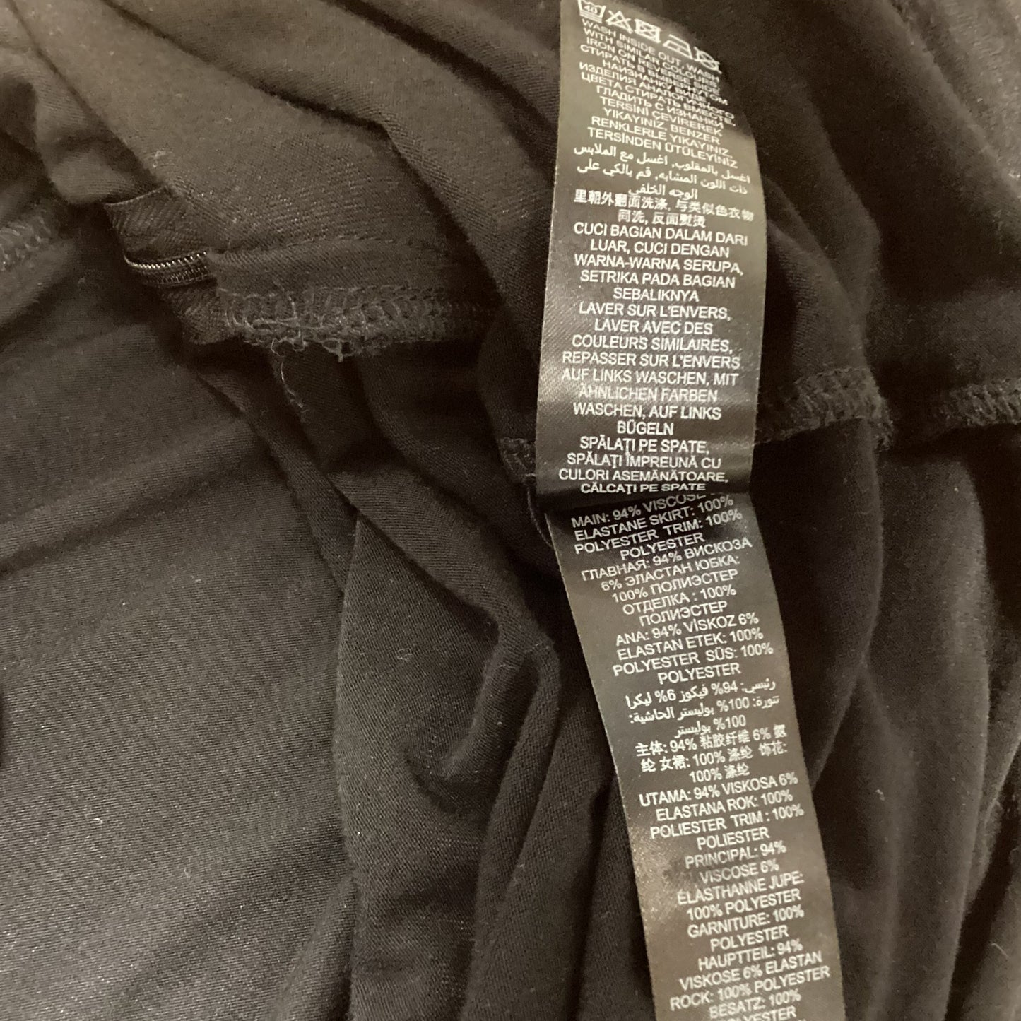 Rocha John Rocha Black Long-Sleeved Dress w/Plisse Skirt & Button Detail Size 8