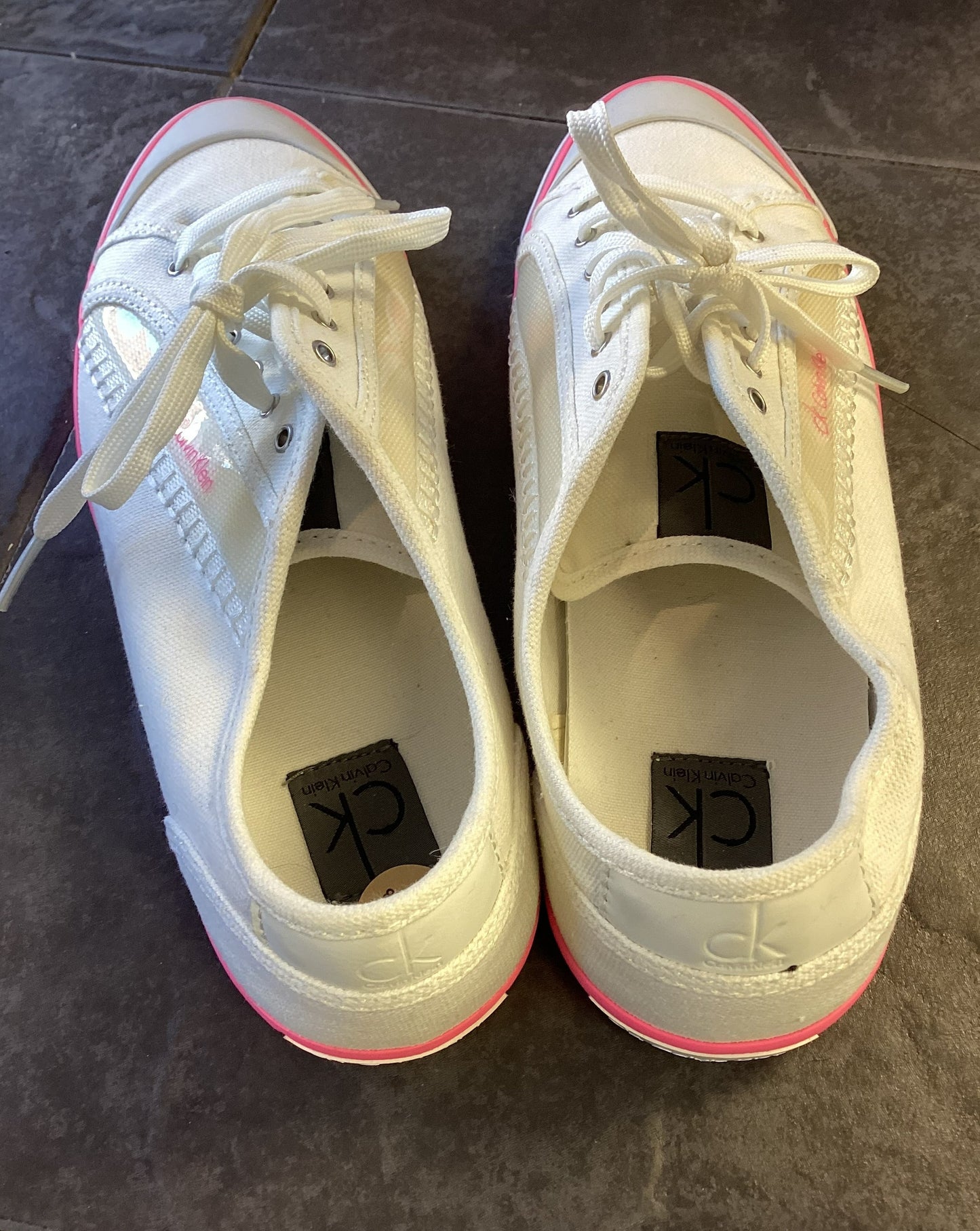 Calvin Klein Retro Low Women’s White & Pink Sneakers Size 5