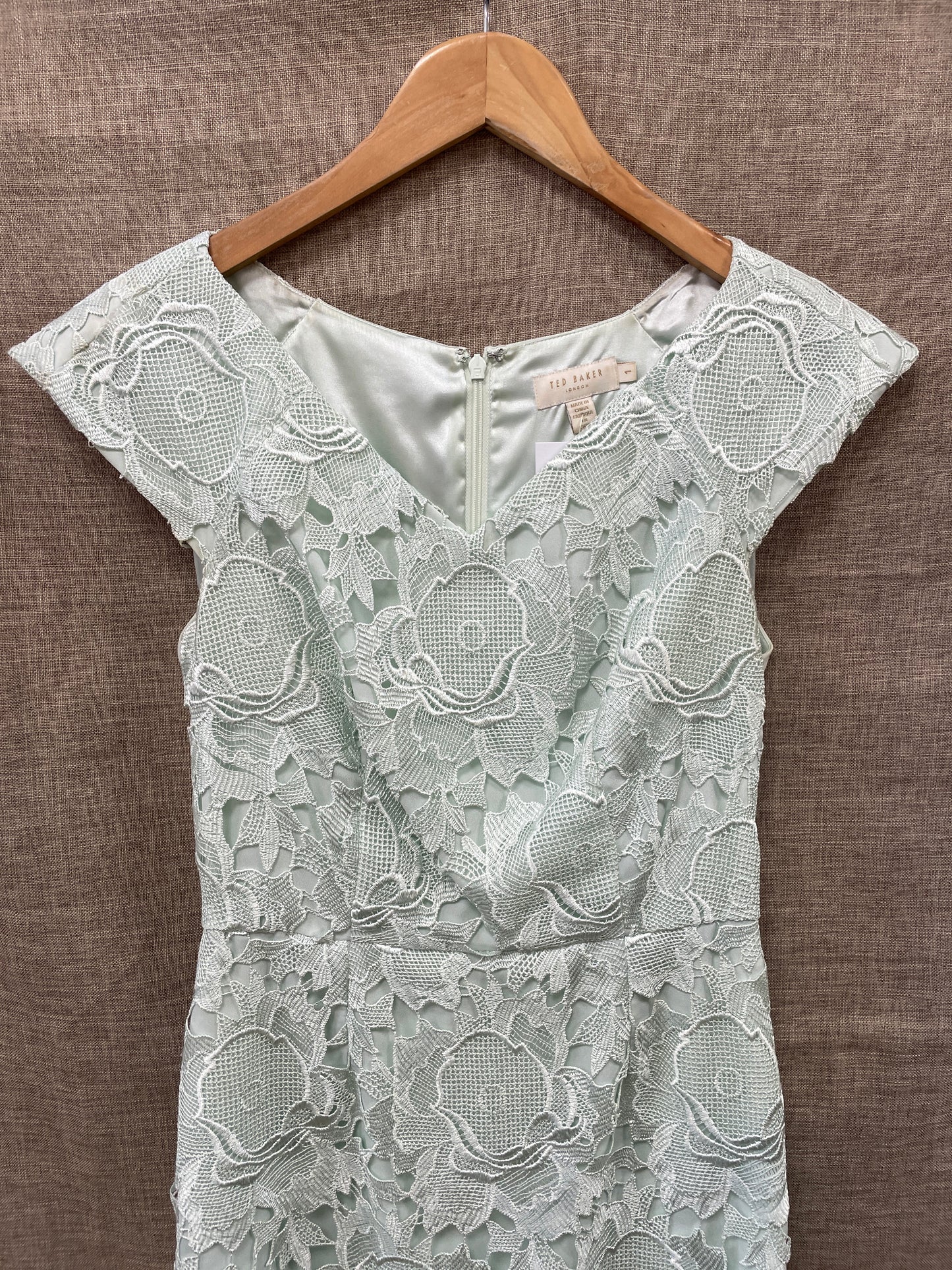 Ted Baker Mint Green Floral Lace Overlay Cap Sleeve Slim Fit Pencil Dress Size 1 UK 8