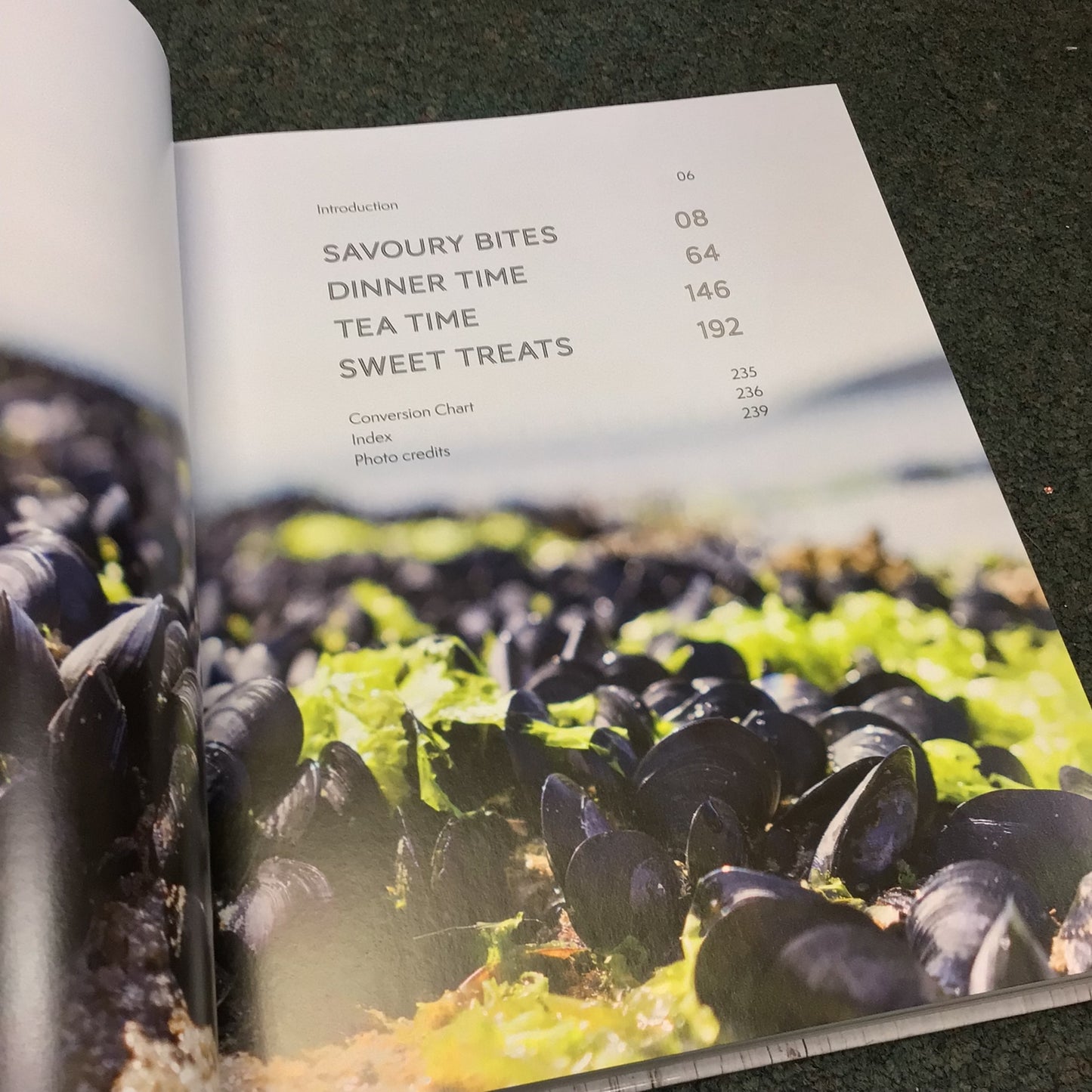 The Classic Australian Cookbook, Australian Geographic