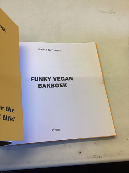 Funky Vegan Bakboek Emma Herngreen Dutch Language