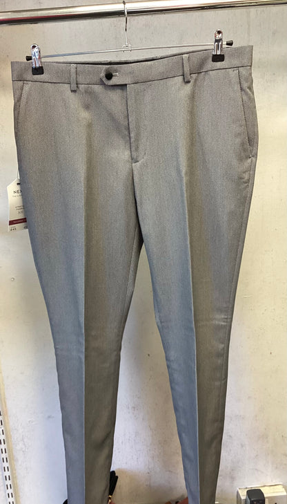 Next mens grey suit BNWT.