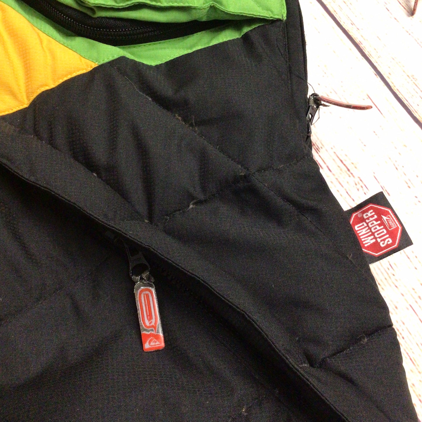 Quiksilver Candide Green, Yellow, Black 80% Down Ski Jacket Size L