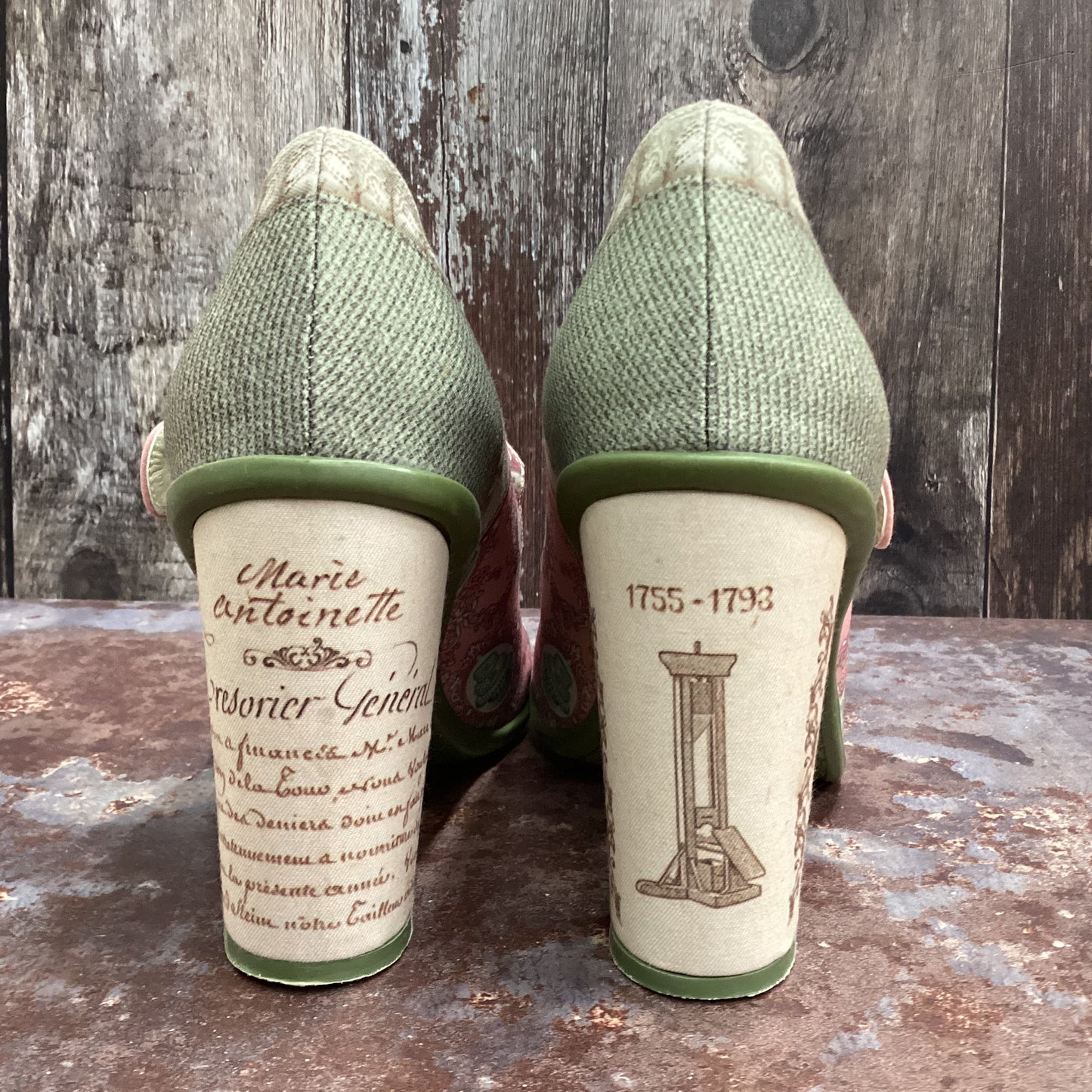 Hot chocolate design Chocolaticas Marie Antoinette highheel shoes
