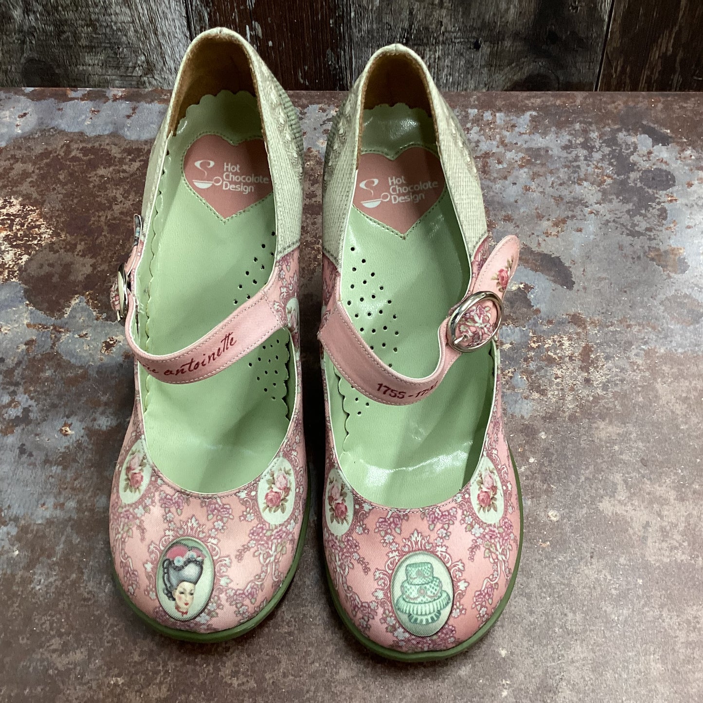 Hot chocolate design Chocolaticas Marie Antoinette highheel shoes