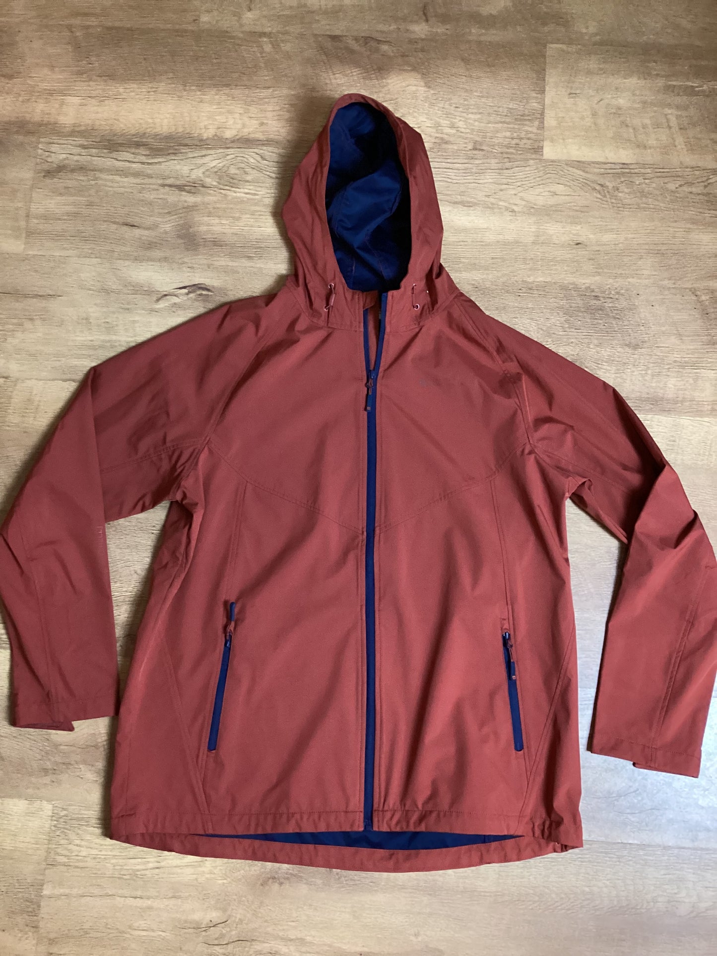 Mountain Warehouse Red Softshell Jacket Size XL