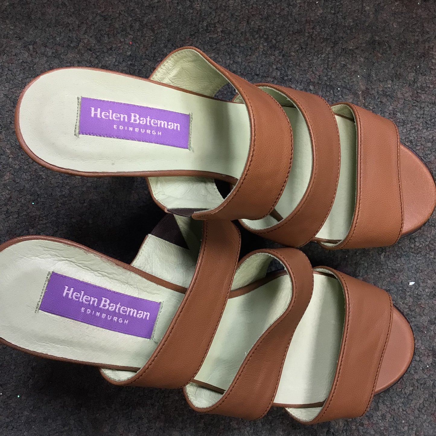 BNIB Helen Bateman Brown Wide Strappy Heeled Sandals Size 36